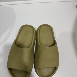 Adidas Yeezys Khaki Green Slides